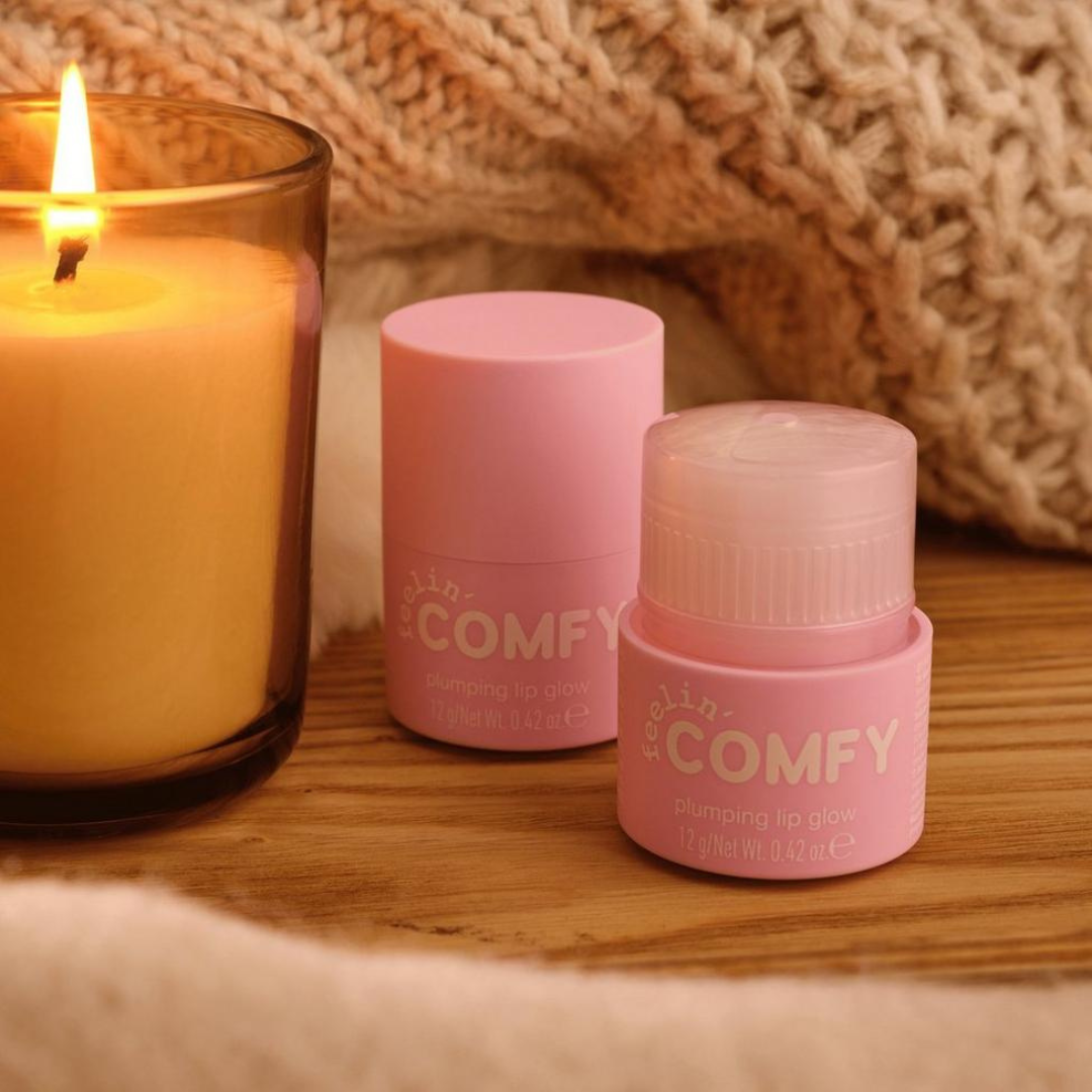 Feelin' Comfy Plumping Lip Glow