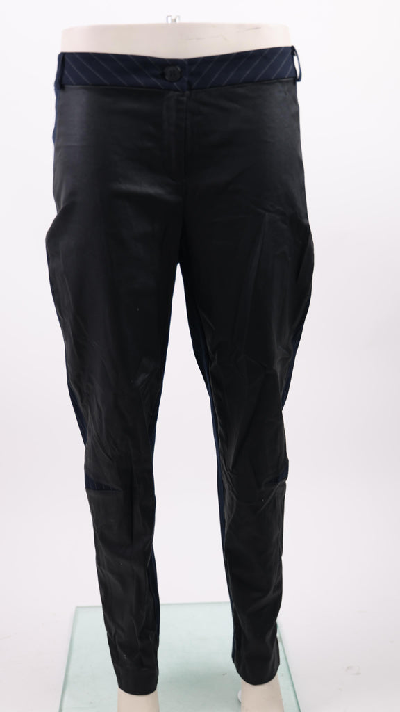 BADOO Badoo leather pants in front | Loolia Closet