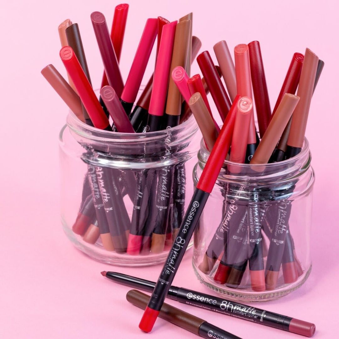 Essence 8H Matte Comfort Lipliner  