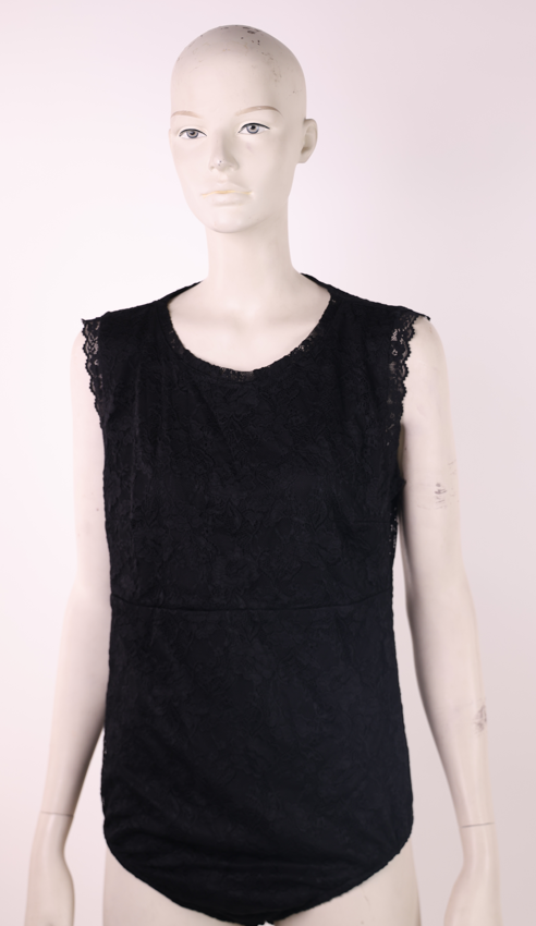 ACCESS Access lace black top | Loolia Closet